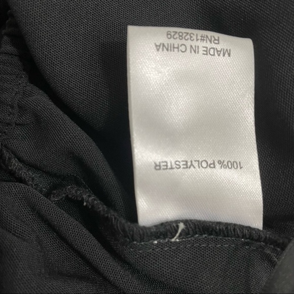 NWT Superdown bandeau ruffle blouse black crop size medium flowy - Picture 7 of 9